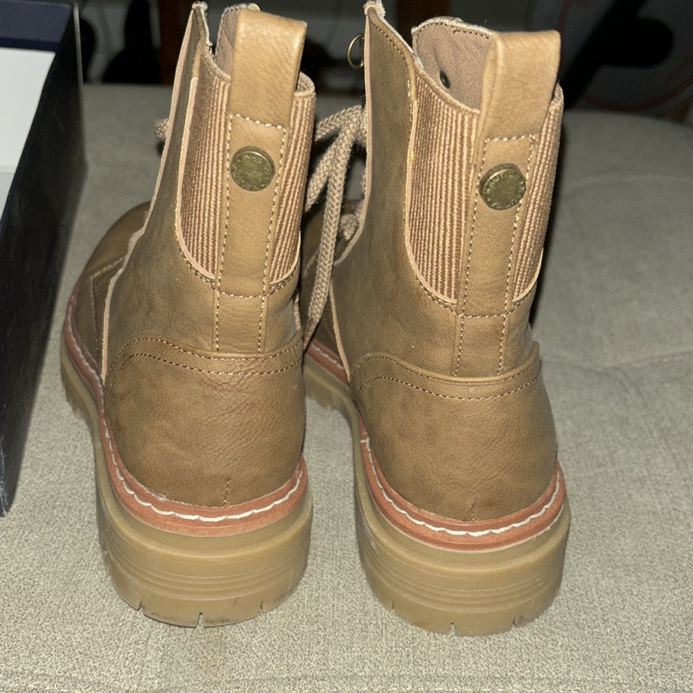 Nautica ladies lace up boots - Picture 4 of 8